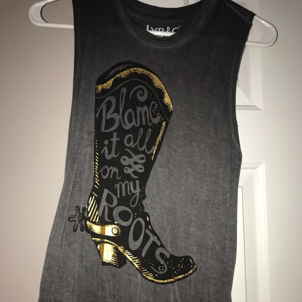 Sleeveless “blame it all on my roots” graphic!